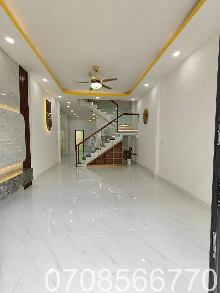 Bán nhà giá rẻ gần chợ Bình Chánh, 1 trệt 1 lầu, 41m², chỉ 800 triệu, Sổ hồng riêng, vào ở ngay